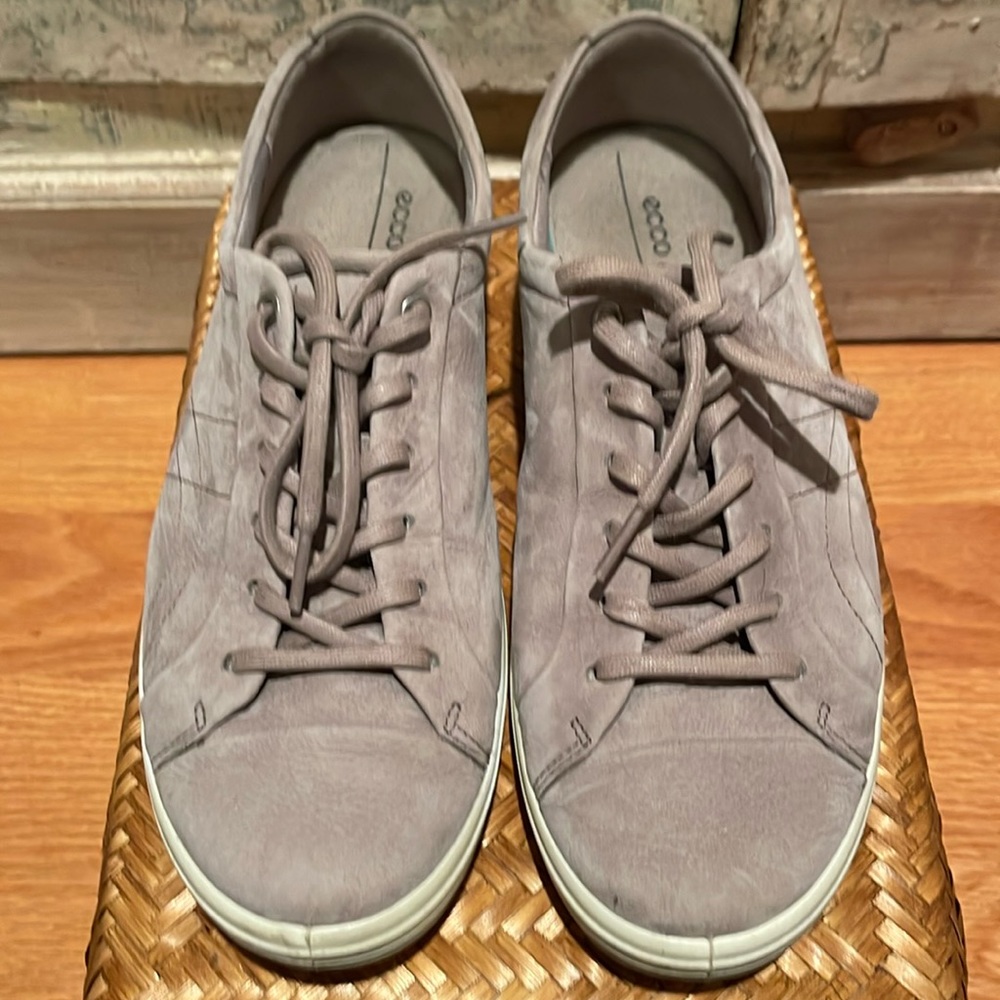 Ecco Women’s Soft 7 Stitch Tie Suede Sneakers